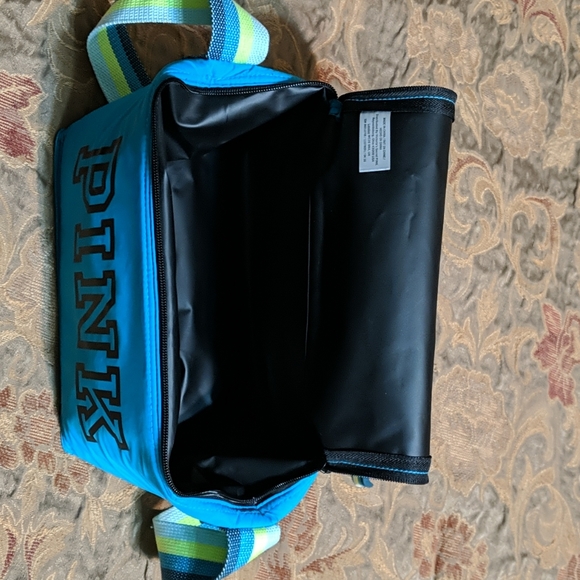 Like new! PINK lunch tote/cooler insulated - Picture 4 of 5